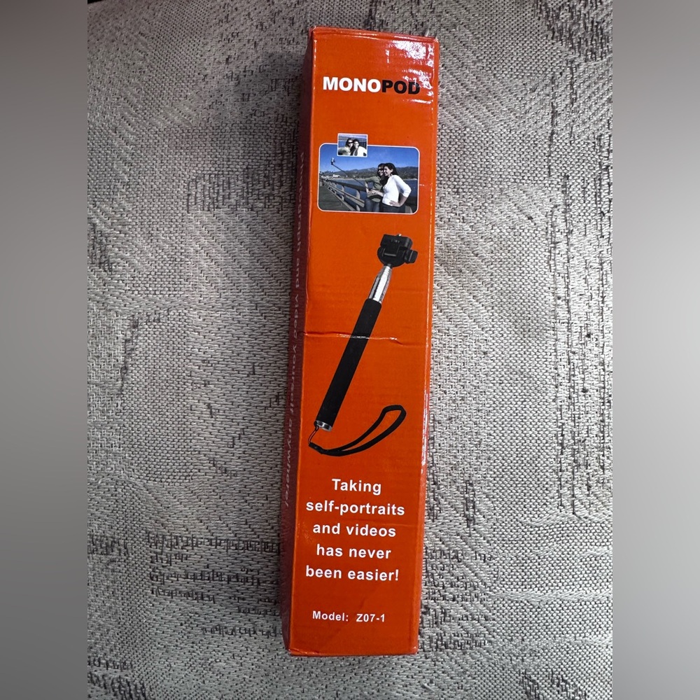 Monopod Black Extending Selfie Stick NIB